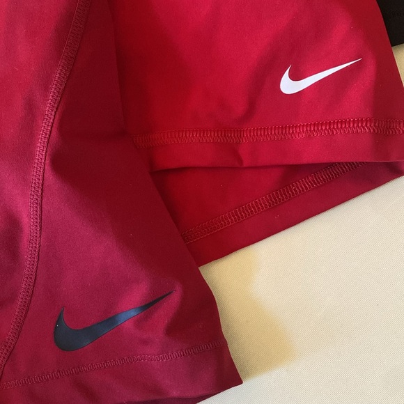 Nike & Under Armour Short - Picture 2 of 6